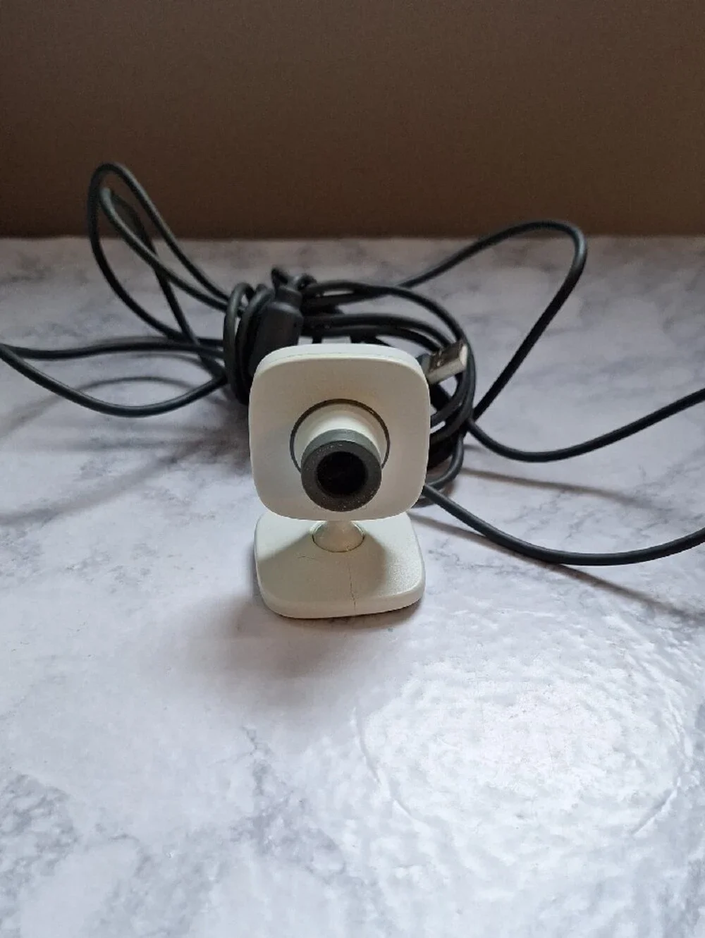 Xbox, White Webcam with Long Gray USB Cable